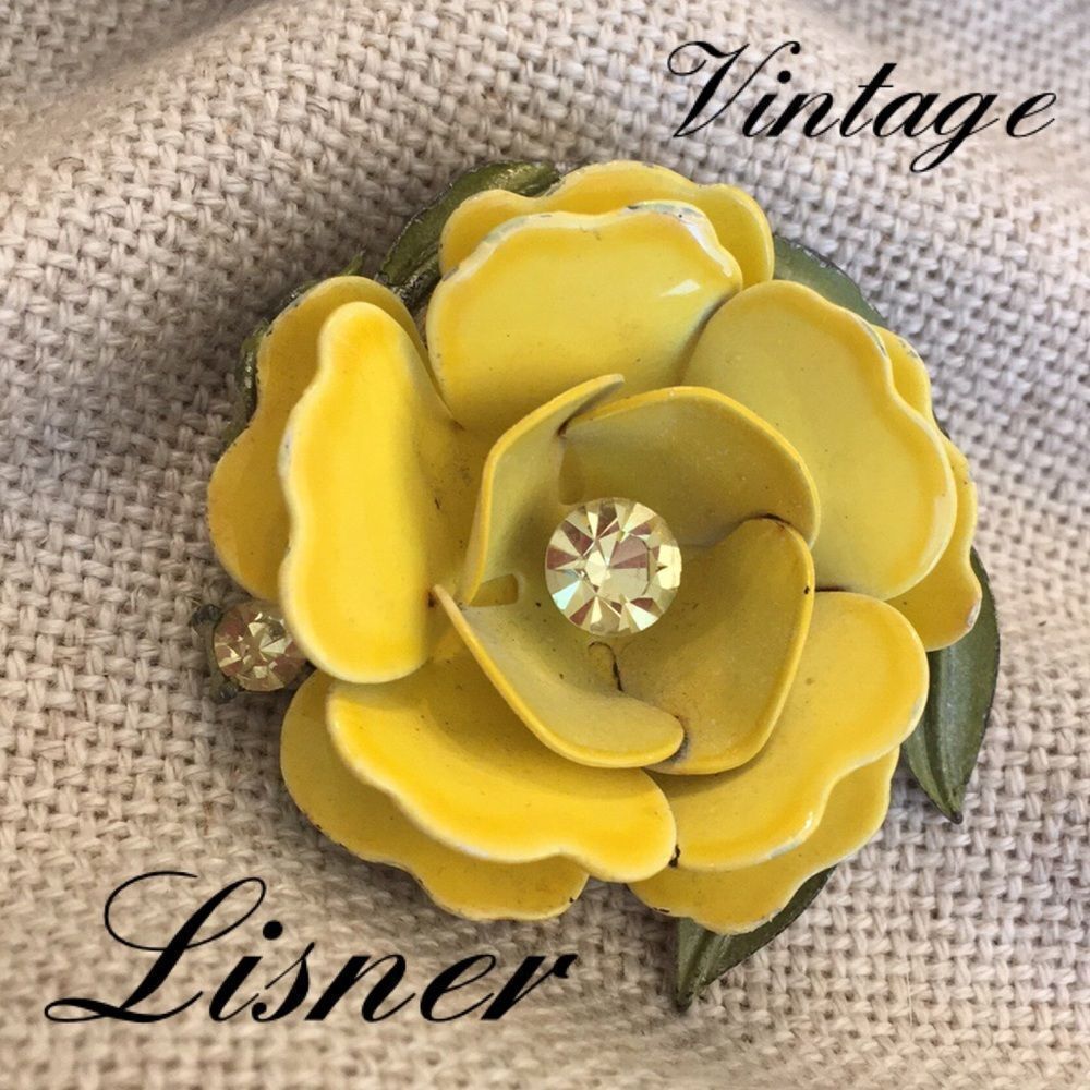 LISNER Vintage Yellow Enamel Rose with Rhinestones - Picture 2 of 12